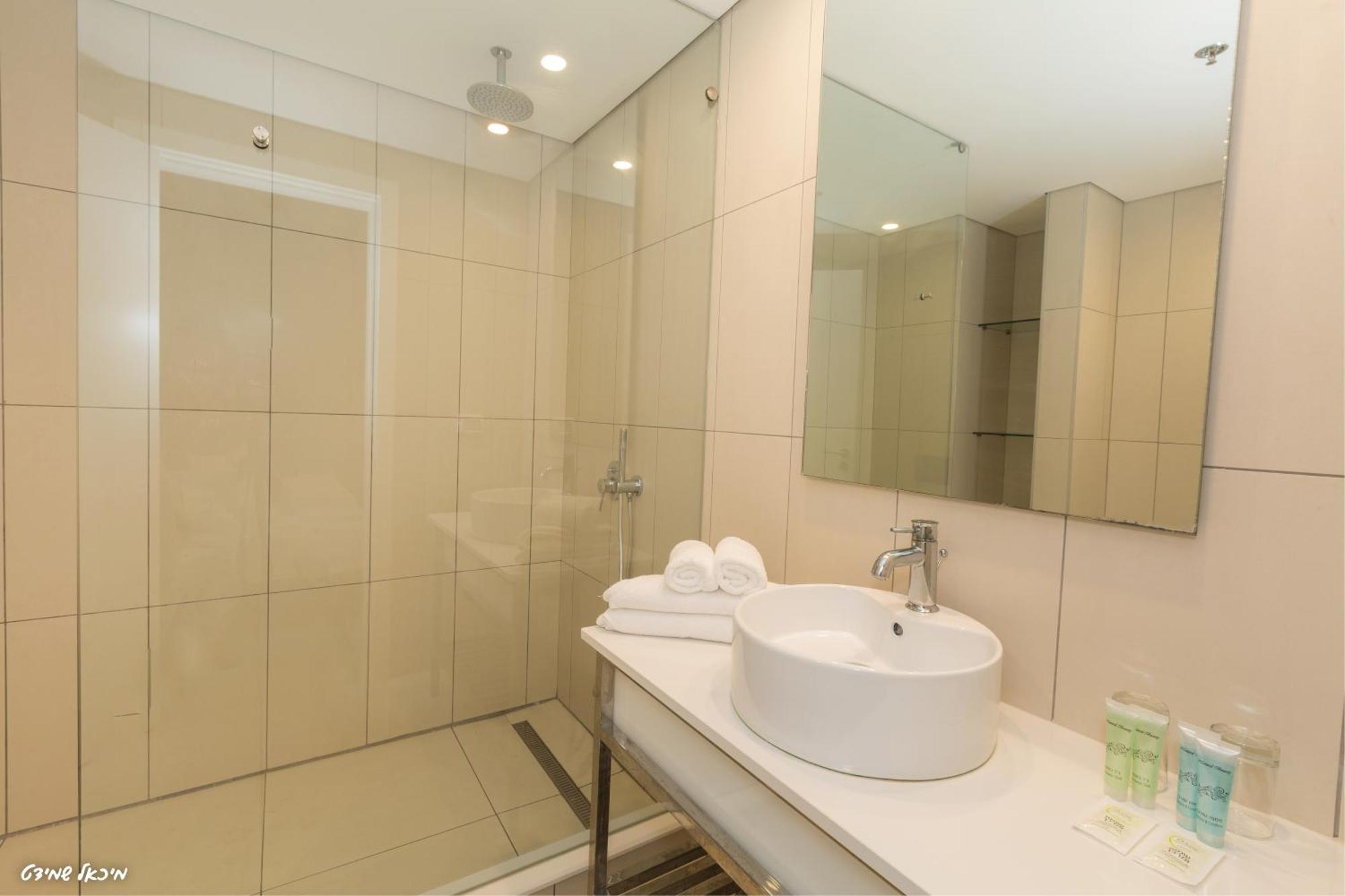 Olive Arena Boutique&Business Hotel-By Ran Hotels Nahariya Værelse billede