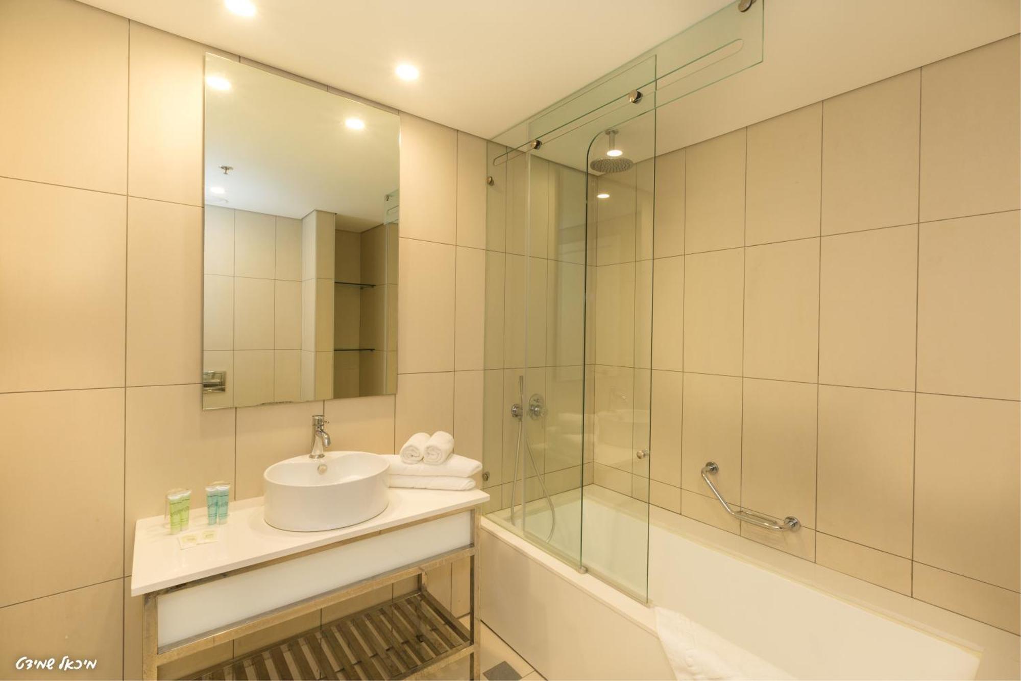 Olive Arena Boutique&Business Hotel-By Ran Hotels Nahariya Værelse billede